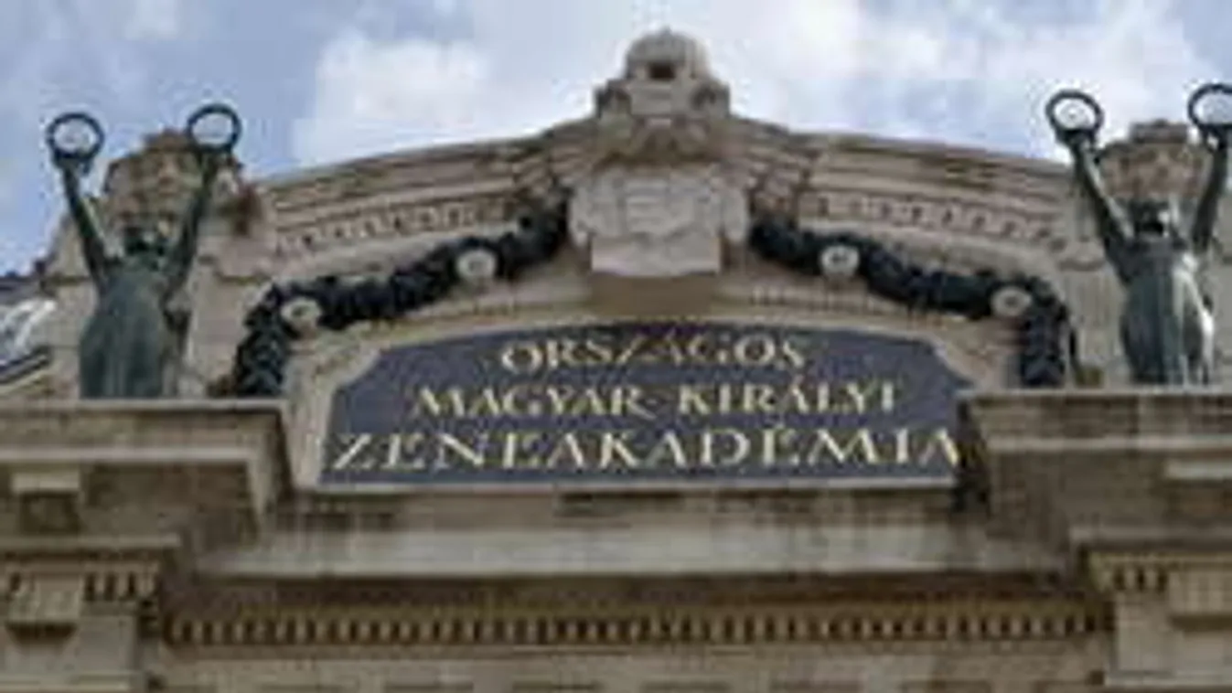 Gyilkossággal vádolják a Budapesten fellépő művész feleségét