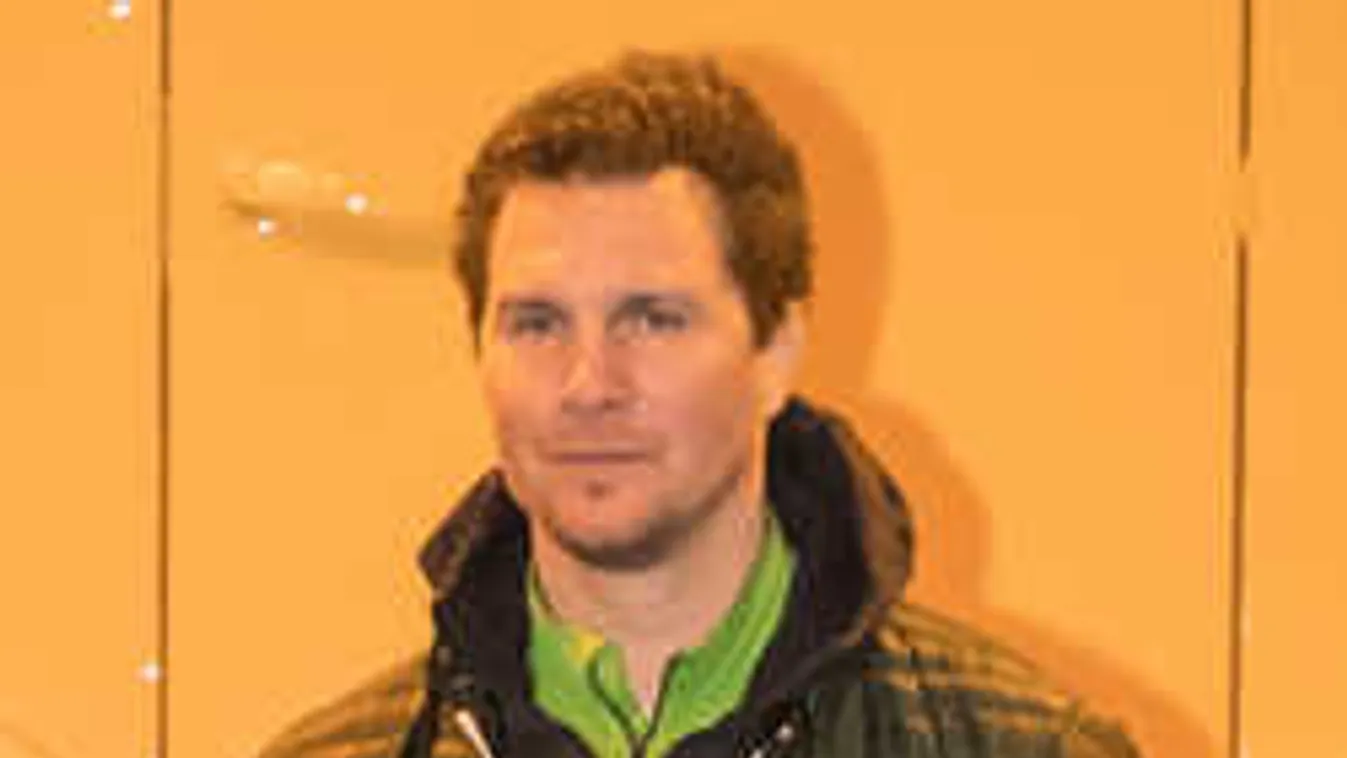 Pasit csókolt Nagy Ervin