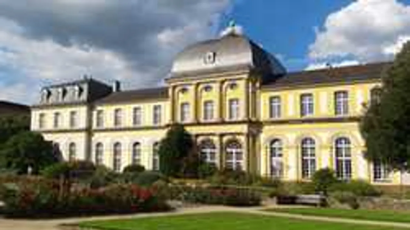 Zsidó professzort ért antiszemita támadás az egyetemi kertben