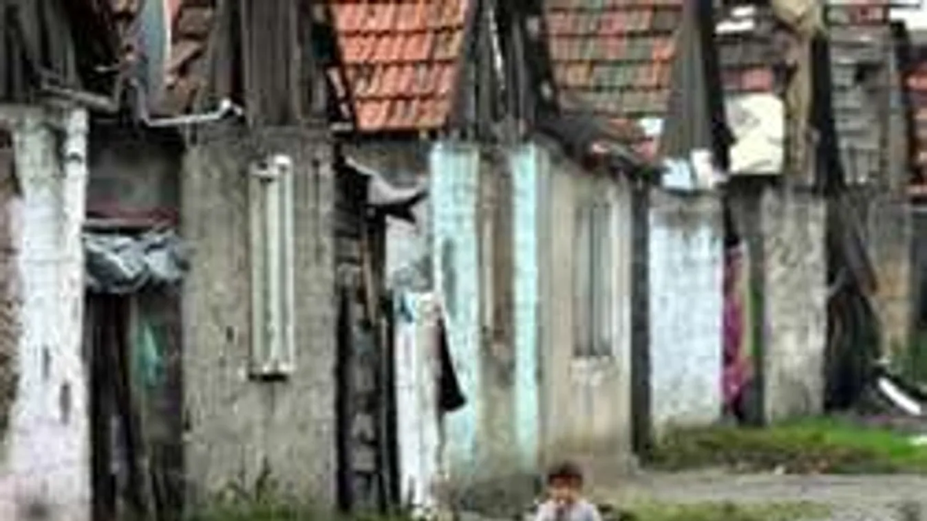 Gyurcsányt jól átvágták saját emberei, azeri kamufotókkal riogat