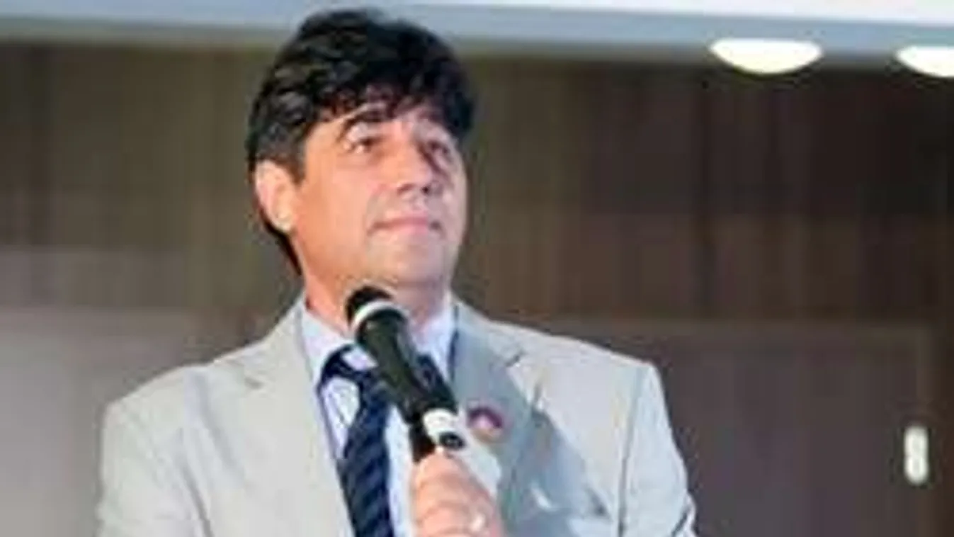 Meglepő módon reagált válásukra Nemcsák Károly felesége