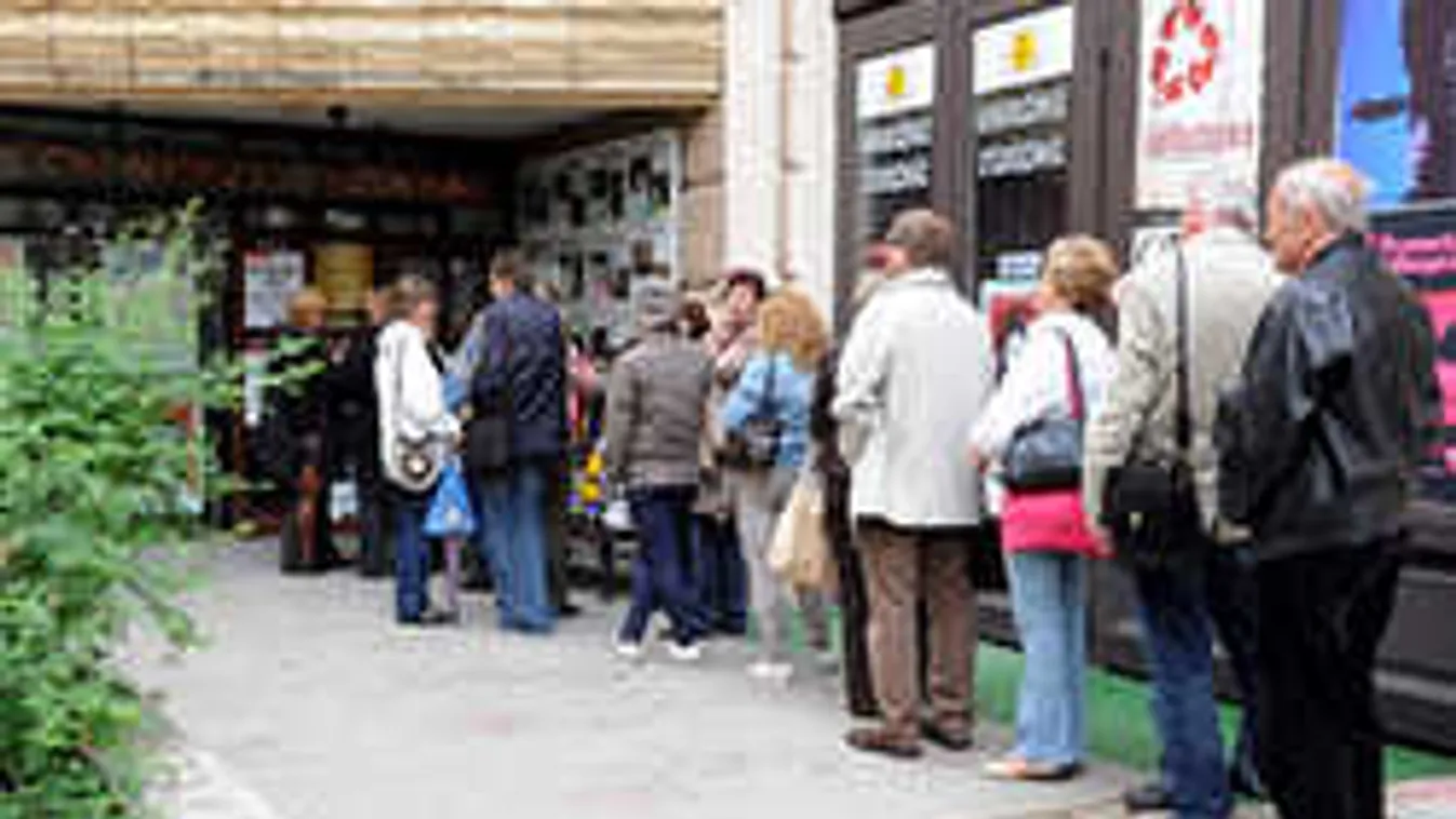 Ezért lehetetlen színházjegyet kapni, amerikai jegyüzérek tarolják le a piacot