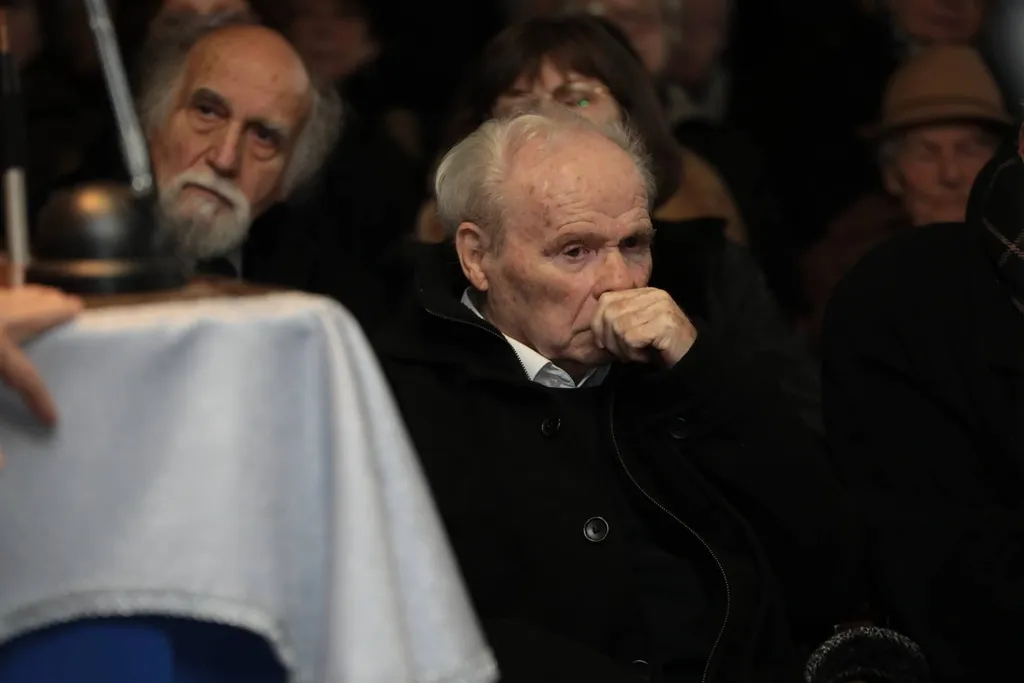 76900186_2865356060142830_2764992111420899328_n