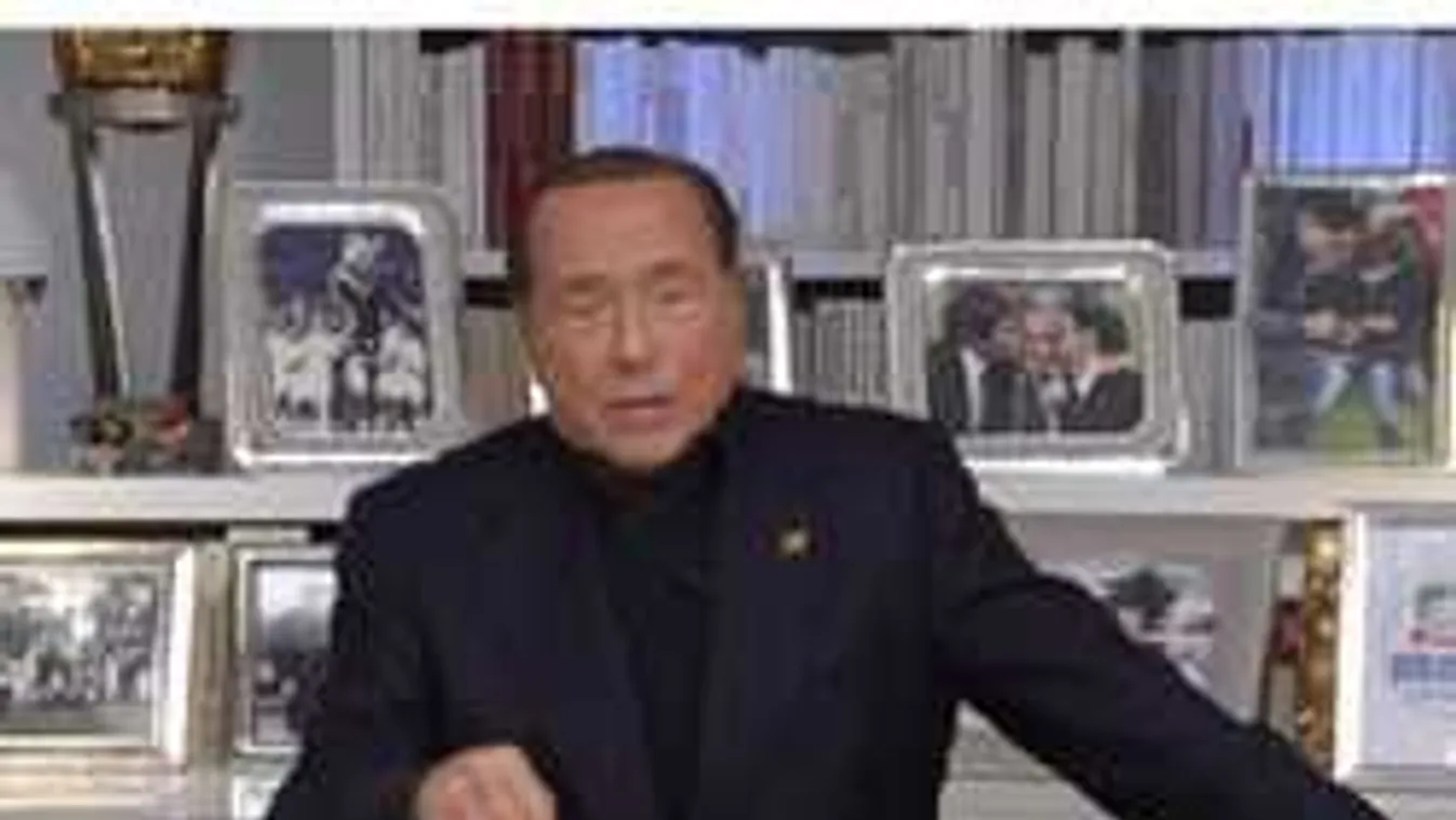 Berlusconi is Orbán Viktor javaslata mellé állt