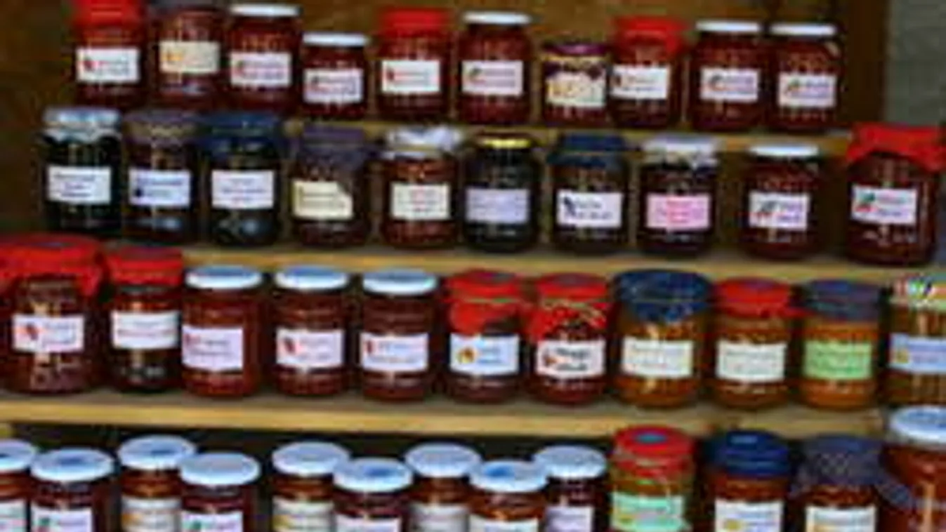 Szabad a vásár! Ha ügyes vagy, lenyomod az árakat még a Balatonnál is!