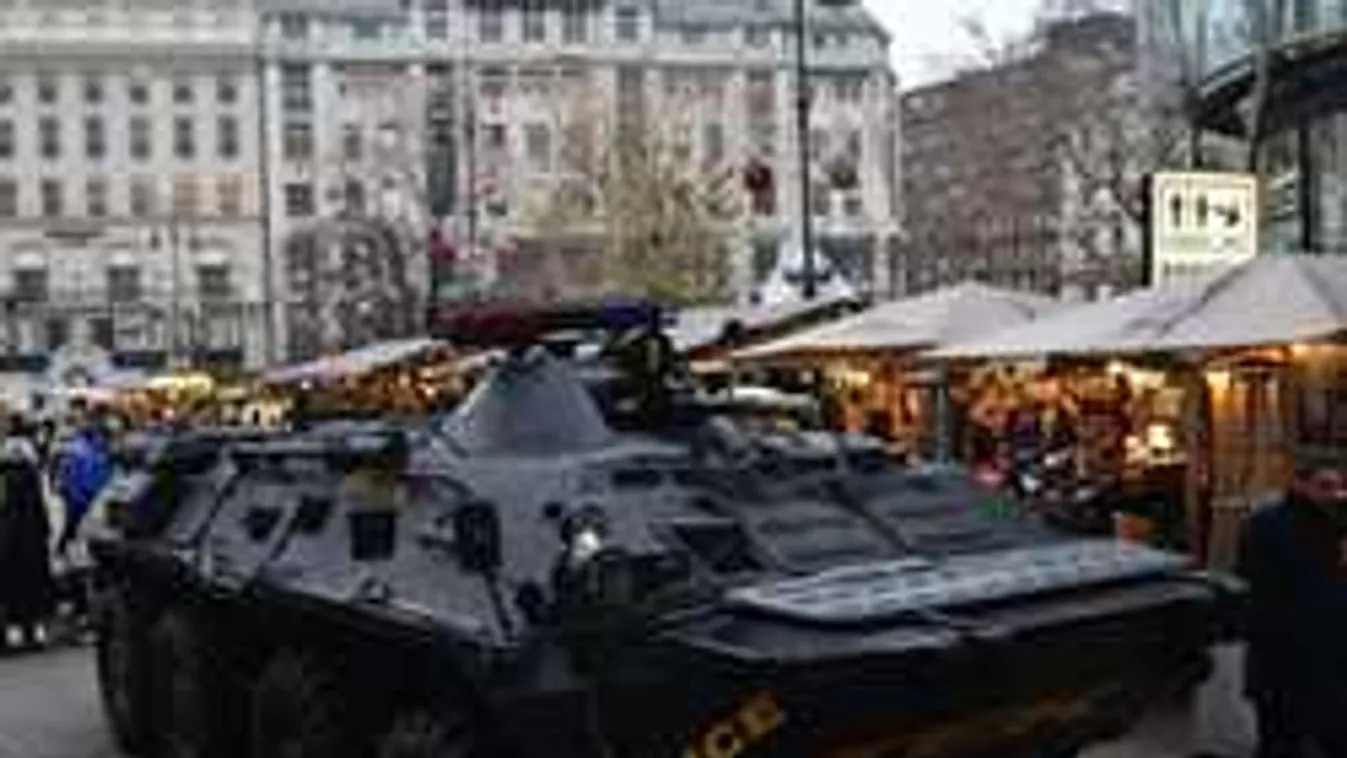 TEk-es autók védik a karácsonyi vásárokat