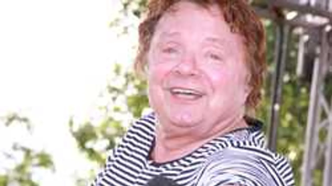 Szívszorító, ezt találtuk a Bazilikában Aradszky László temetésén