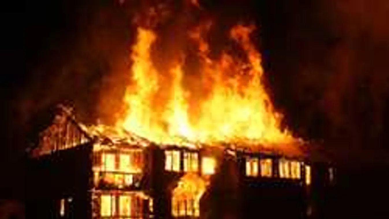 Hatalmasra csaptak a lángok Szigetszentmiklóson