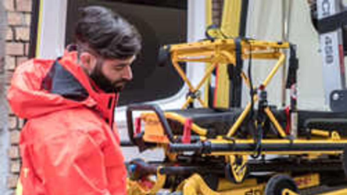 Csak új mentőautók futhatnak a magyar utakon