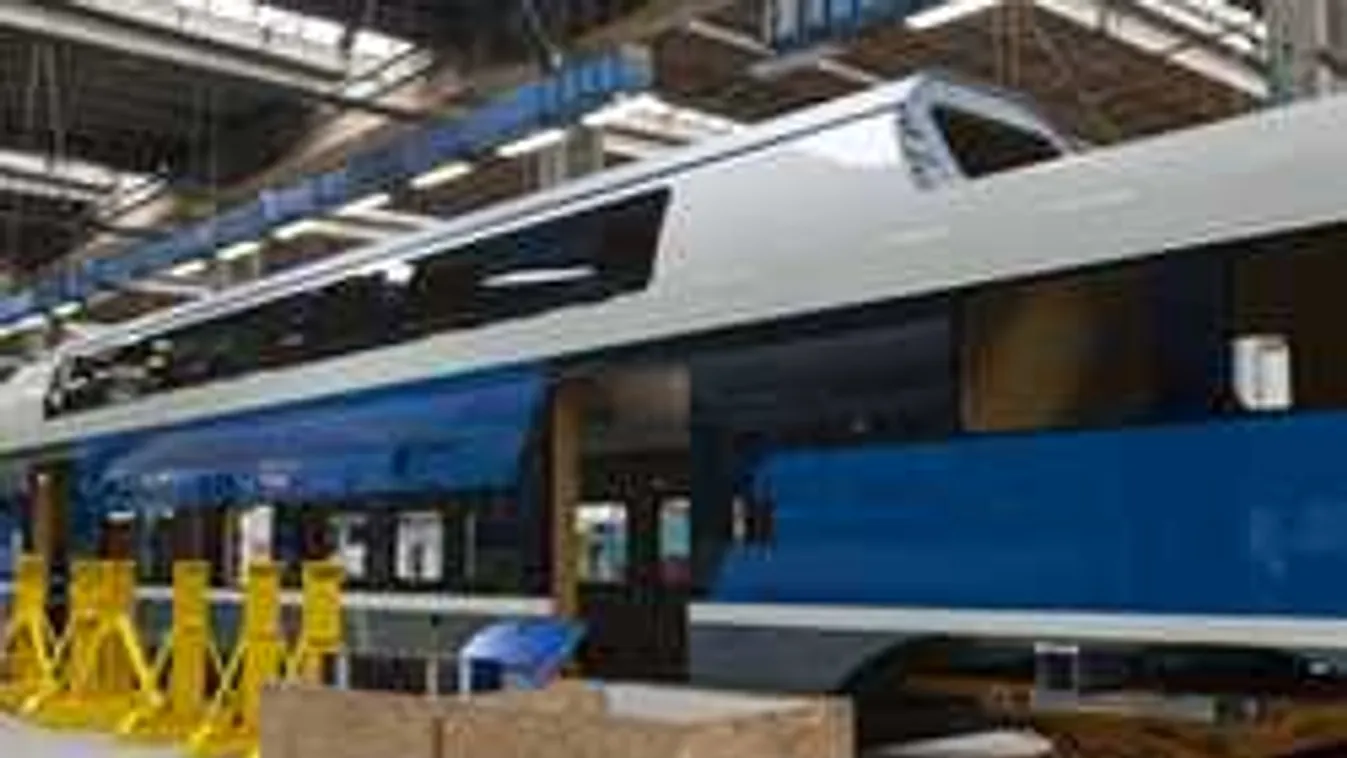 Íme a MÁV új emeletes csodavonata