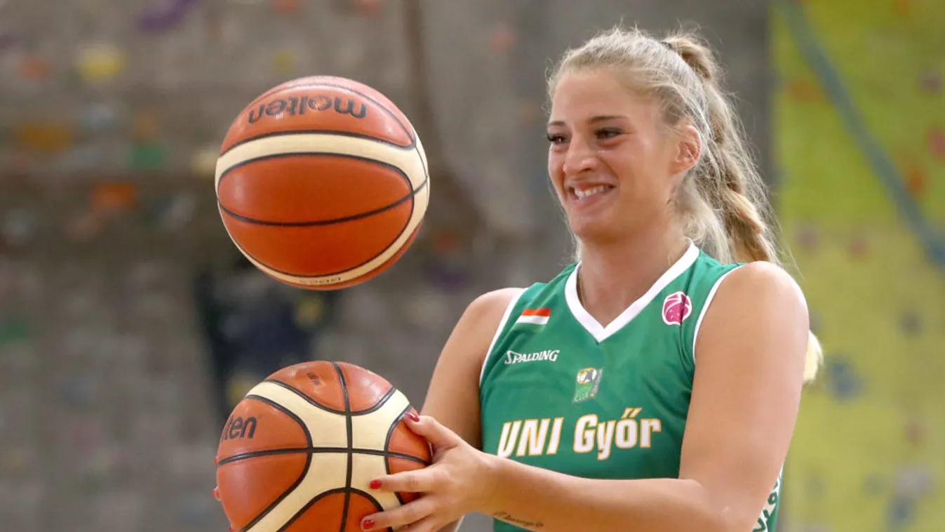 Tények Plusz: mindenről kitálal Curtis új barátnője