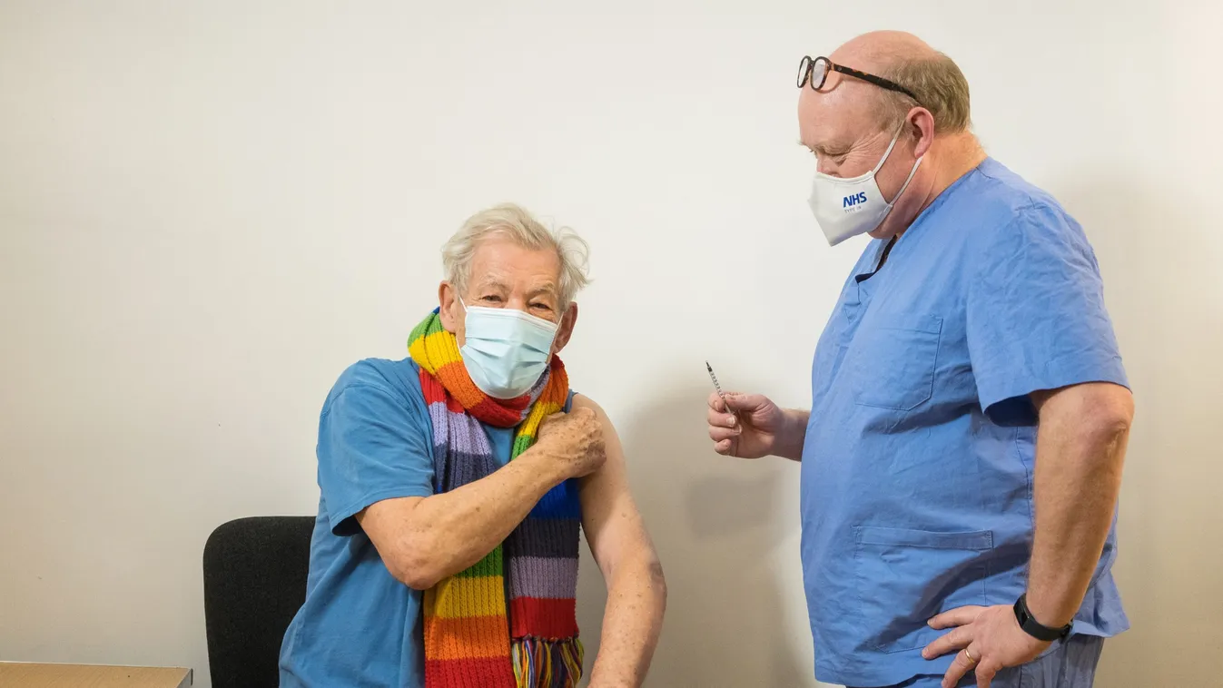 Actor Sir Ian McKellen has Covid-19 vaccine ***EXCLUSIVE***