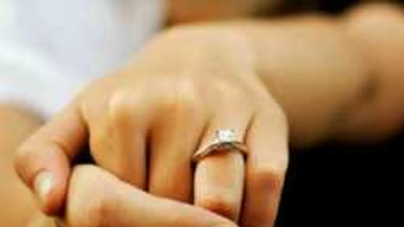 Hopsz! NB1-es focista jegyezte el a magyar szépségkirálynőt!