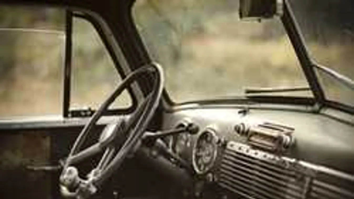 Durva balesetetet okozott a magyar sofőr, az internetezők összefogtak