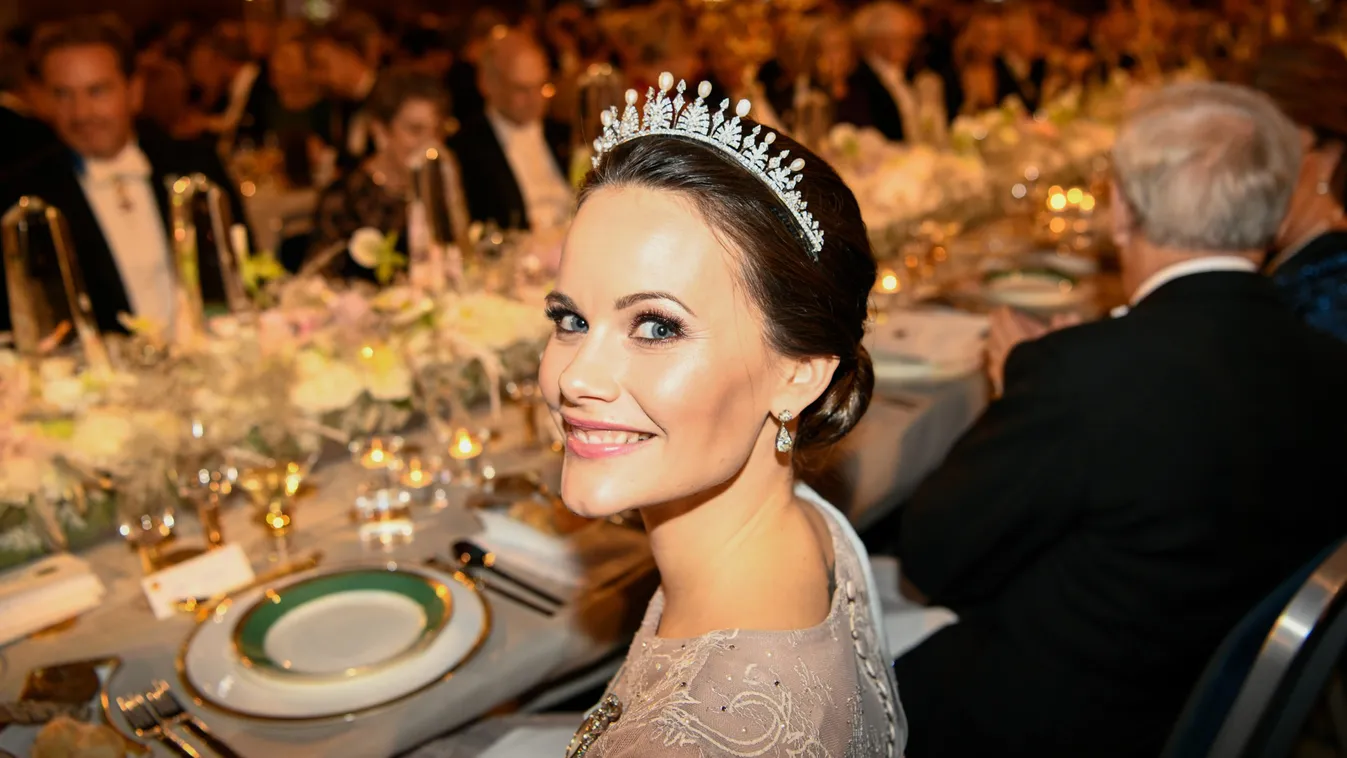 Zsófia hercegné beállt kórházi dolgozónak, hogy segíthessen a koronavírus idején