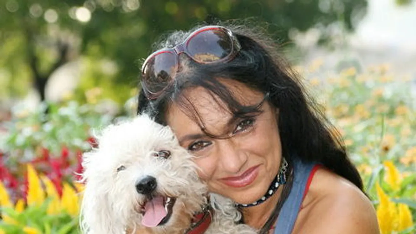 Vérlázító, durván megalázták a buszon a magyar színésznőt