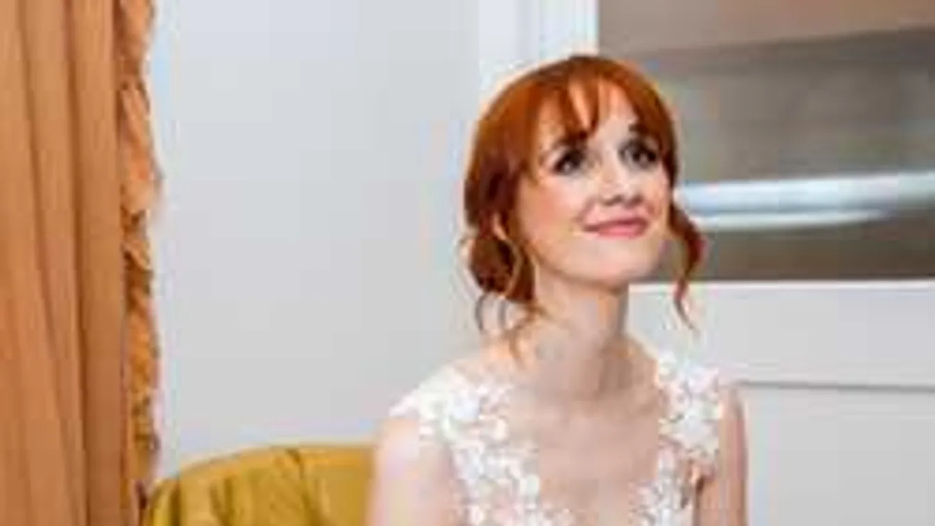 Magyar tervező ruhájában ment férjhez az amerikai sorozatsztár