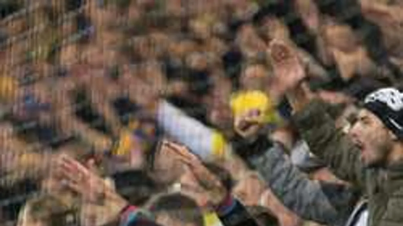 Történelmi videó, így énekelt tízezer magyar Szlovákiában