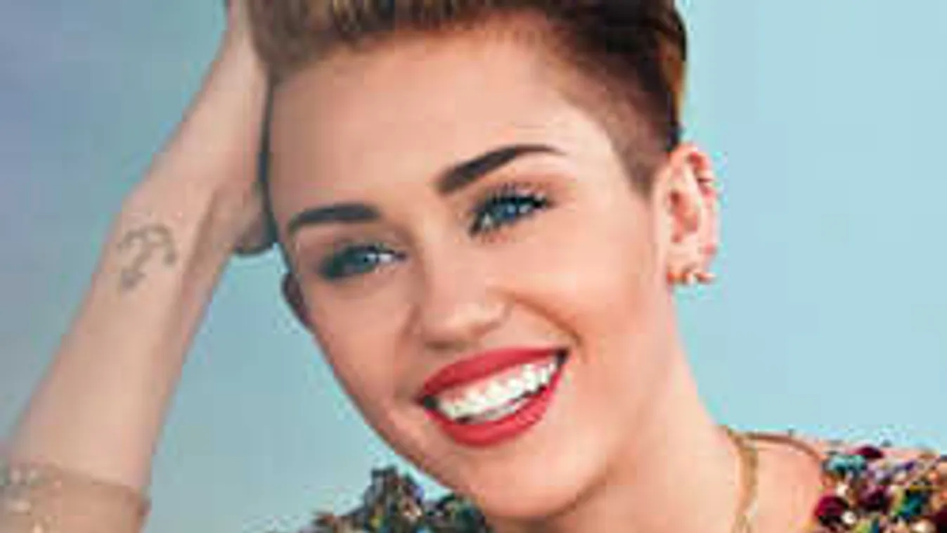 Belepirulsz a dögös énekesnő fotójába, amit az esküvőjéről posztolt