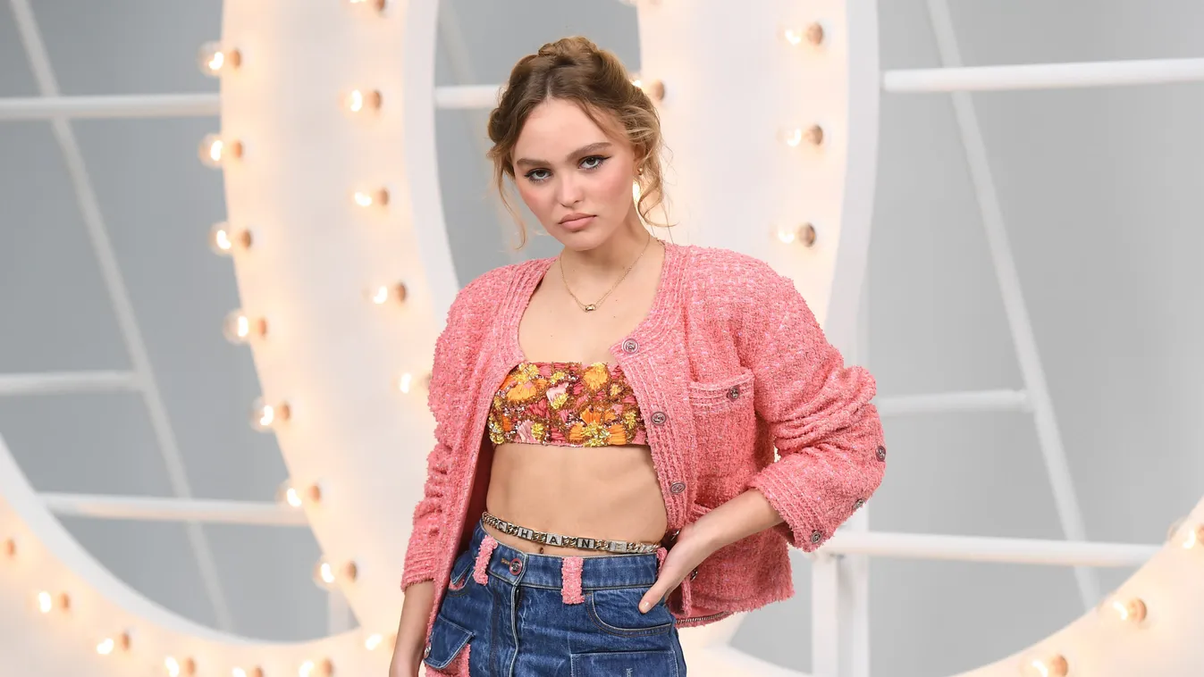 Chanel : Photocall-  Paris Fashion Week - Womenswear Spring Summer 2021