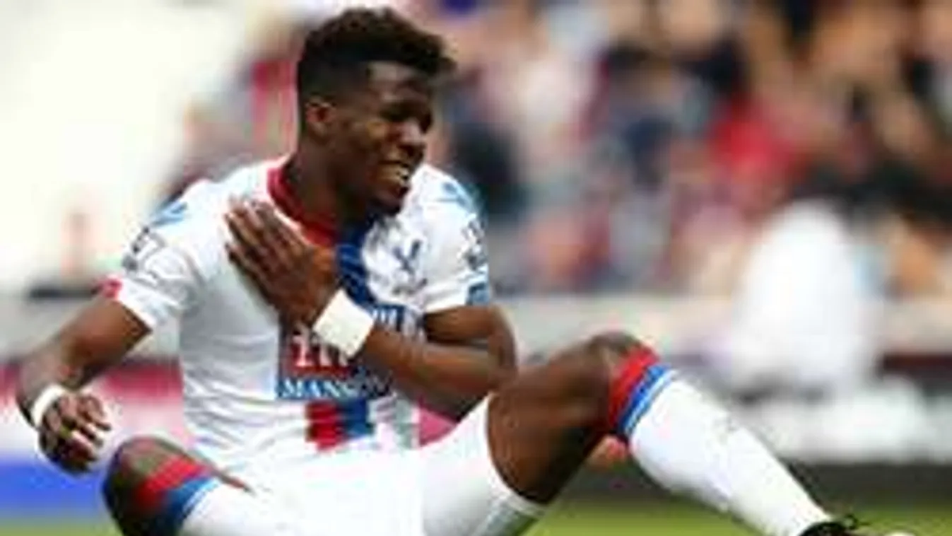 Focistán röhög a világháló népe: elírta a saját nevét