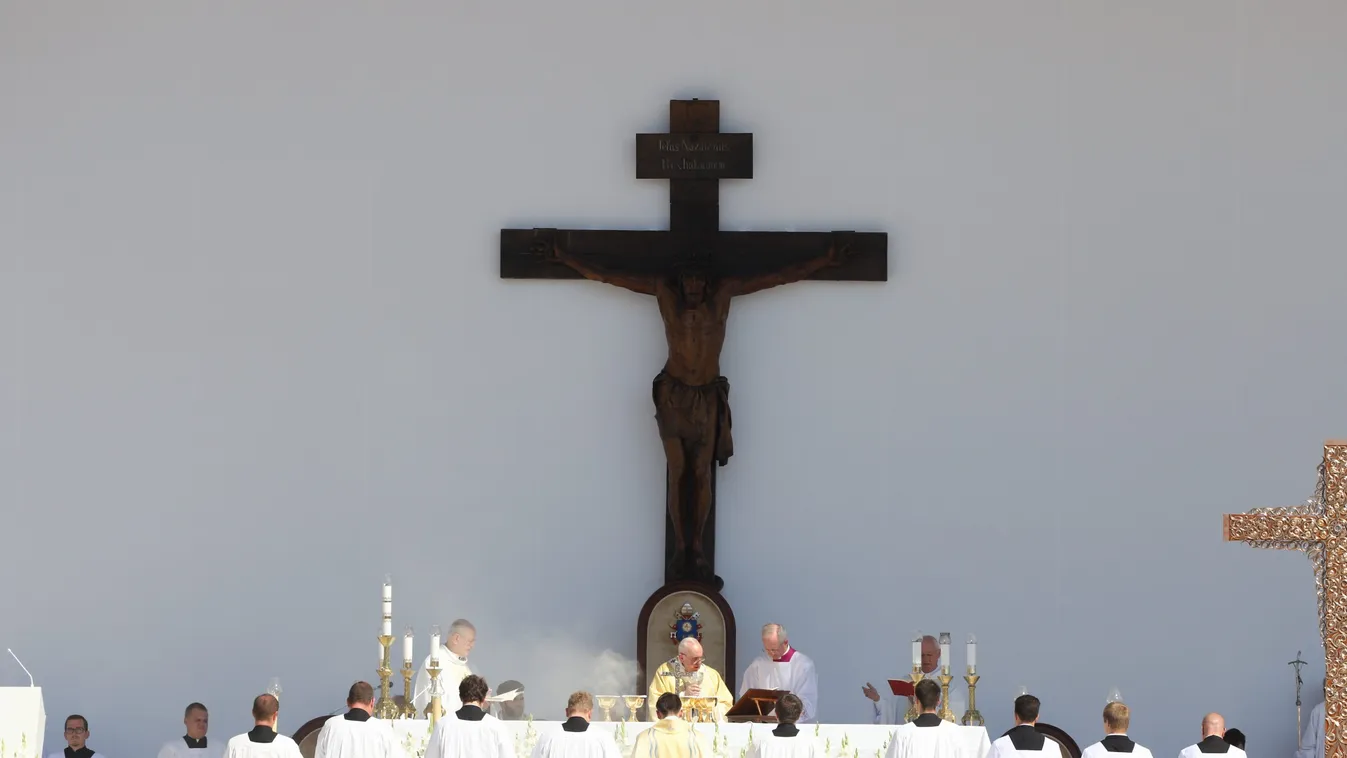 Ezt üzente Ferenc pápa a magyaroknak és a világnak zárómiséjén