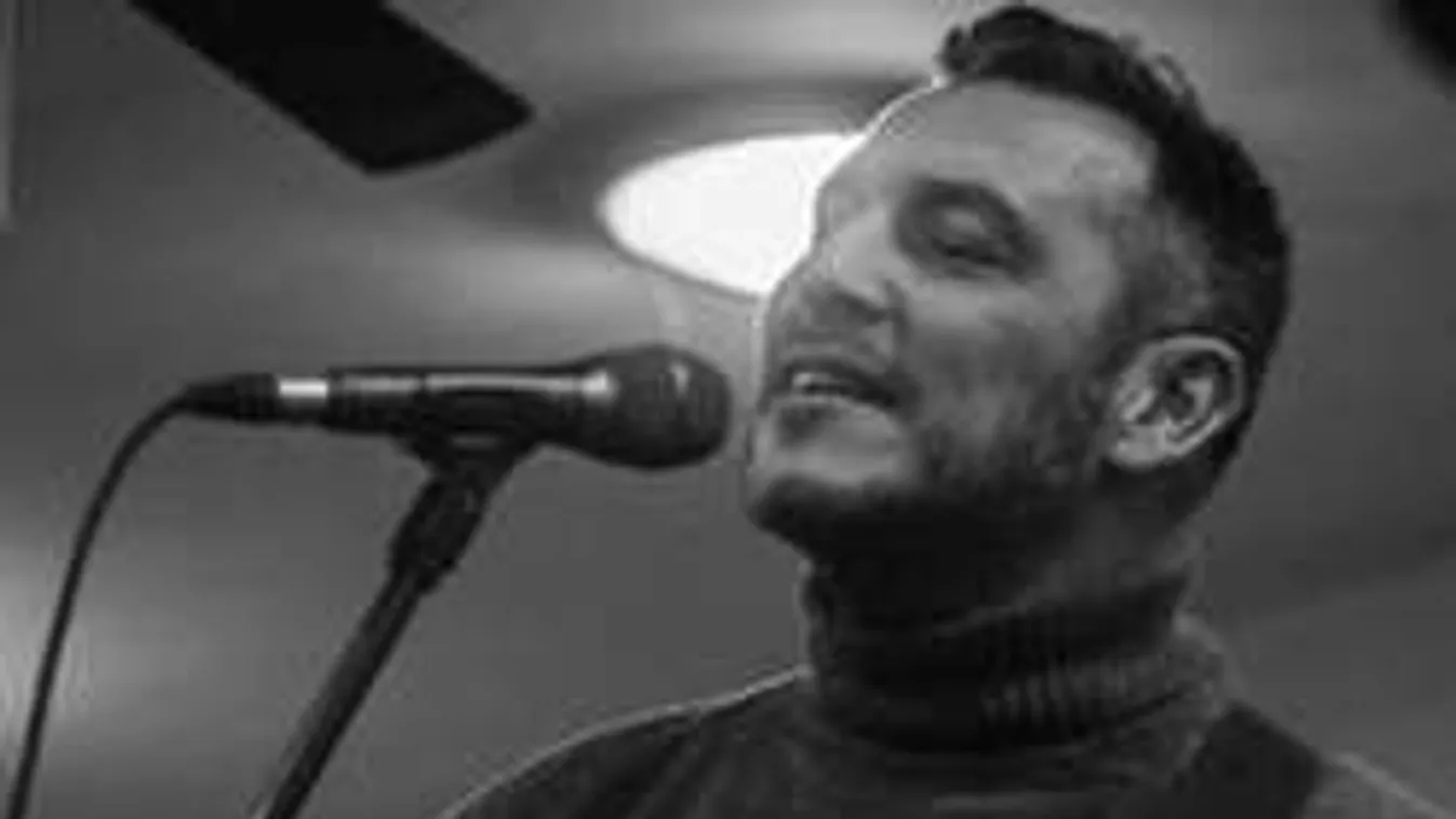 Nagy az öröm a magyar rockzenész családjában! Megszületett az 5. gyermek!