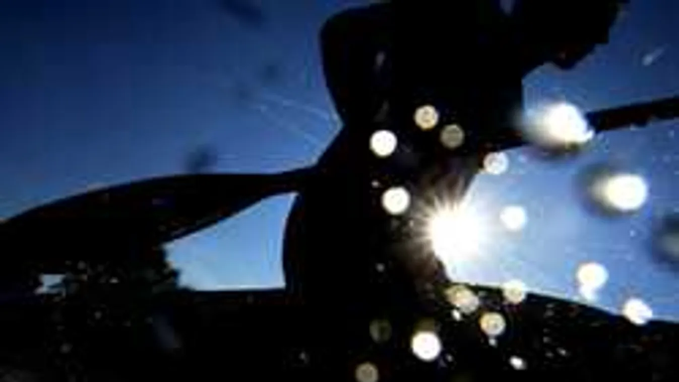 Lázadnak a kajakosok, miért titkolják a doppingoló nevét?