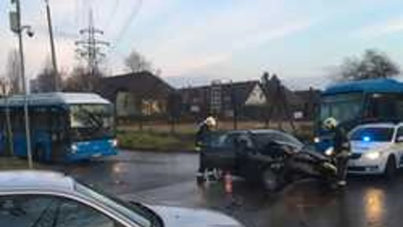 Durva fotó érkezett: baleset történt Budapesten