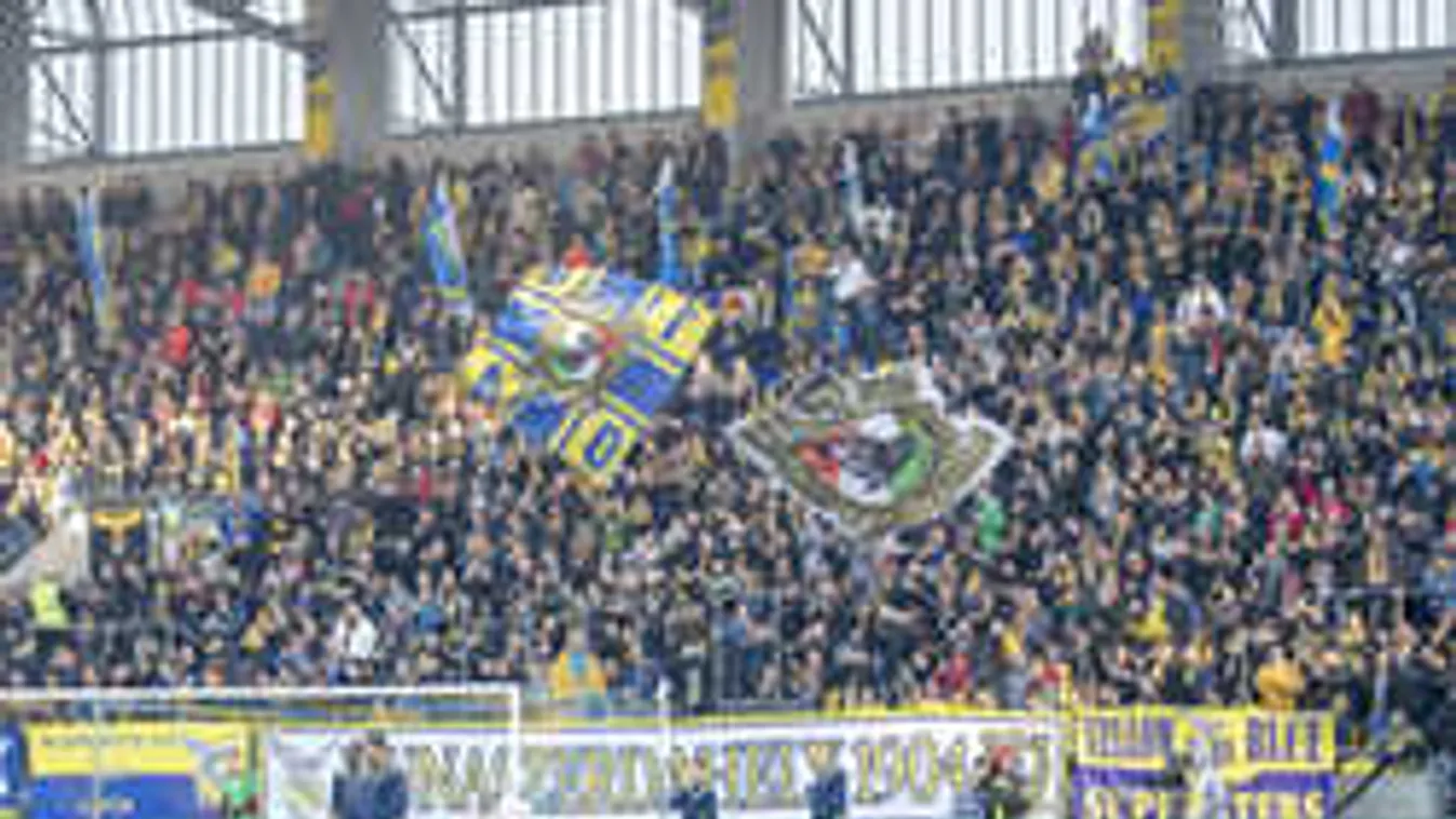 Felháborító döntés, betiltották a magyar himnuszt Szlovákiában