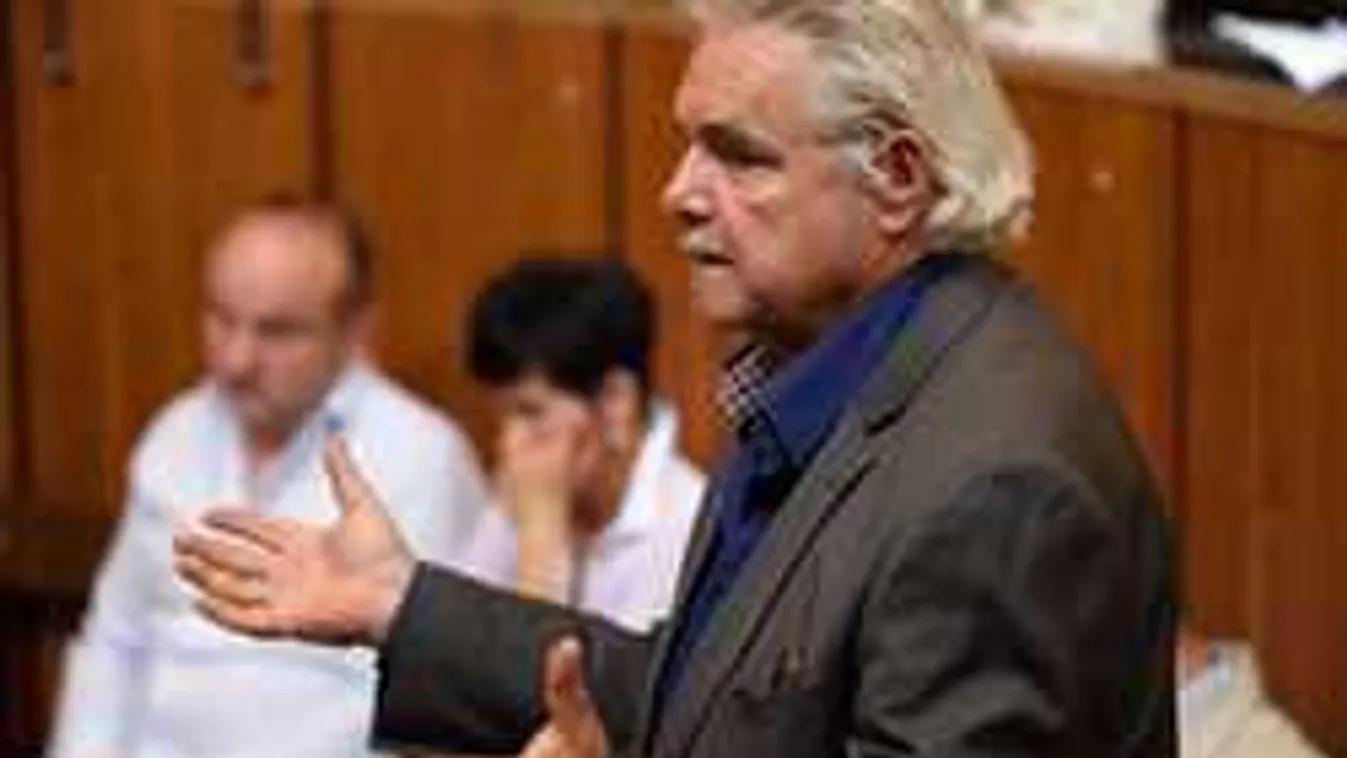 Kínos hangfelvétel Oszter Sándor tárgyalásán: Erre senki sem számított