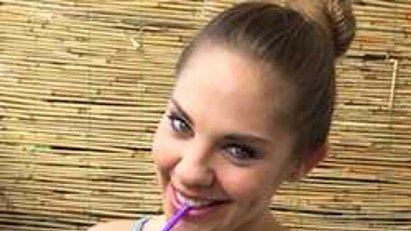 Nem hiszed el, mivel lepte meg fiait a magyar sztáranyuka