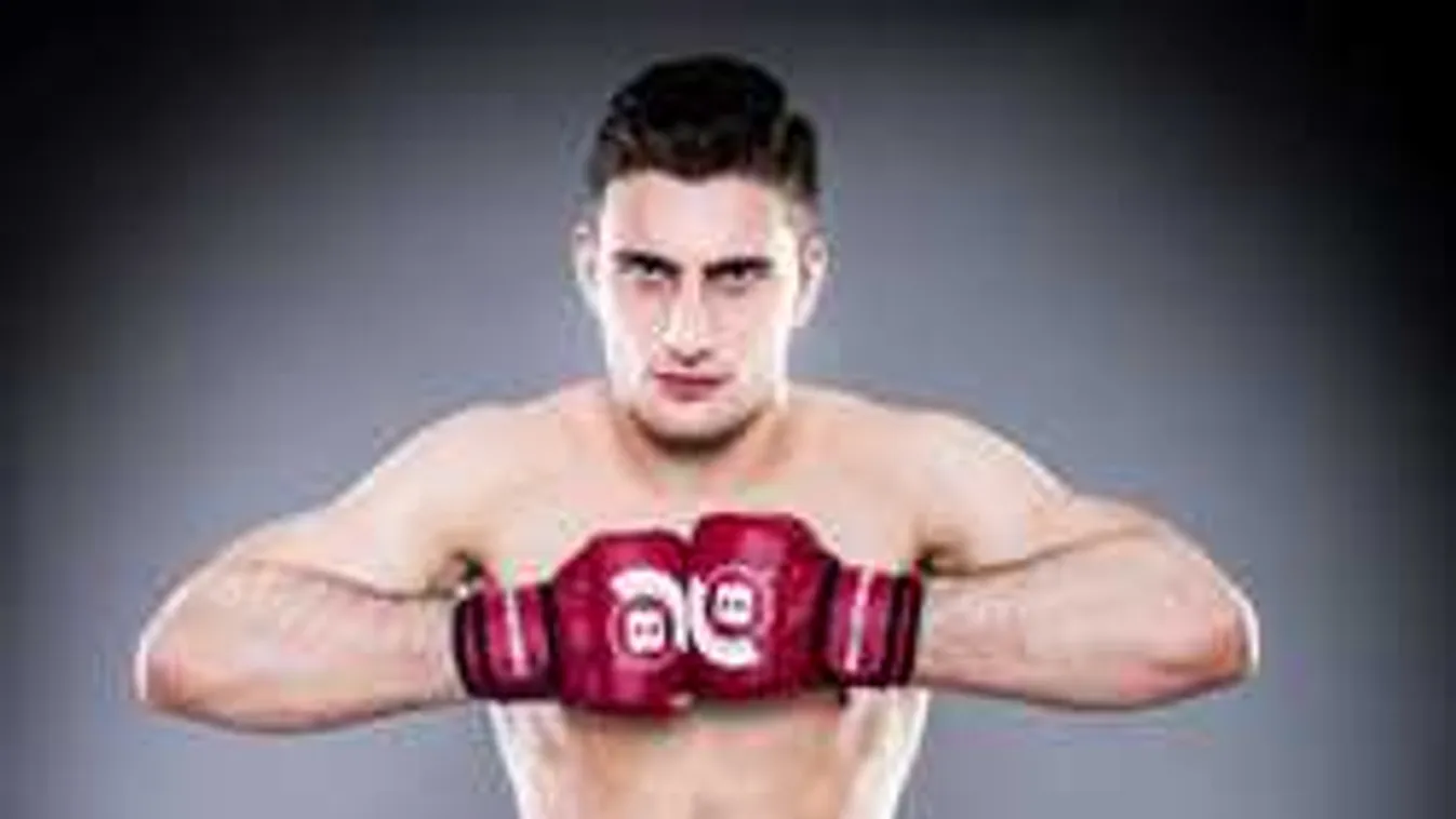 Nem találnád ki, mivel keres pénzt Növényi Norbert fia