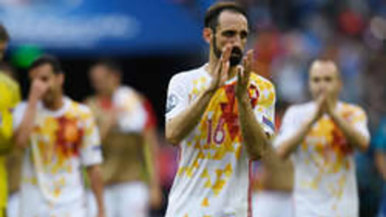 Elátkozott mez miatt estek ki a spanyolok!