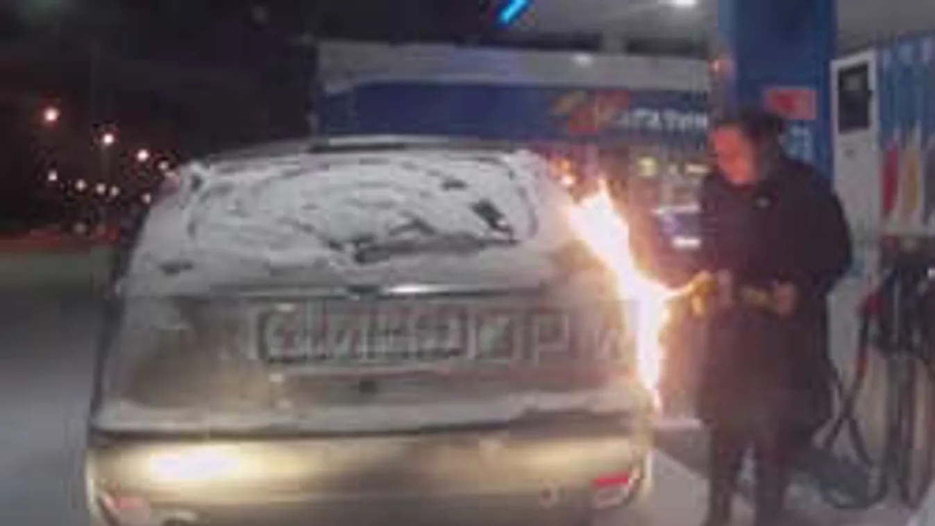 Napi őrület: Fázott a keze, meggyújtotta a benzint tankolás közben!