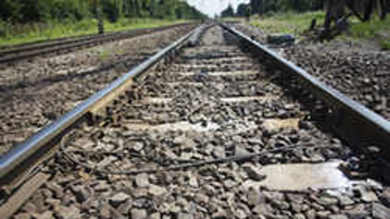 Egymilliárdos csalással vádolják: Sándor mindkét lábát levágta a vonat