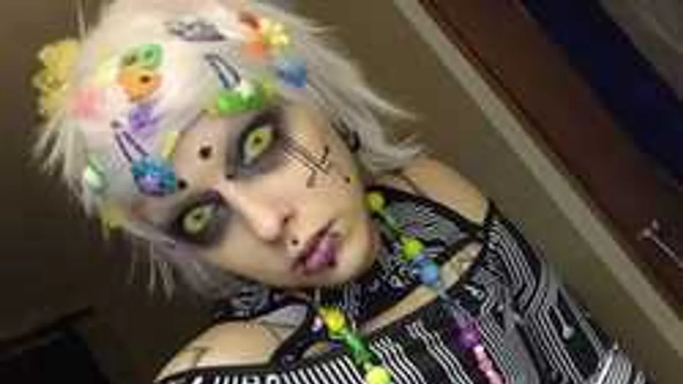 Nőnek született, most férfi, de ufó akar lenni