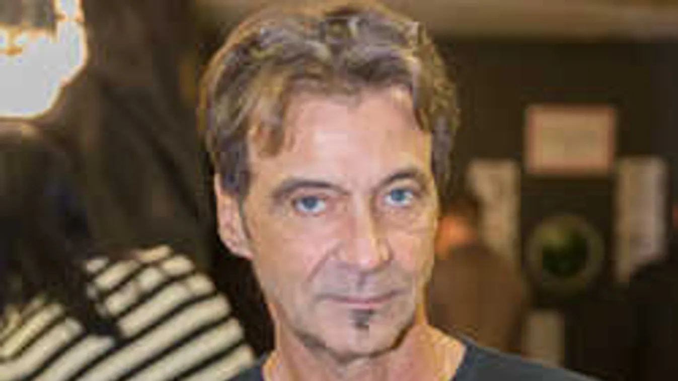 A Maldív-szigeteken nősült meg újra Hajas László