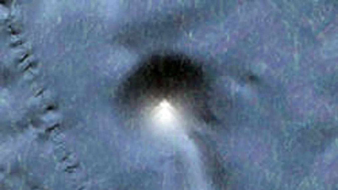 Idegenek nyomai? Hatalmas ősi piramisra bukkantak az óceán mélyén!