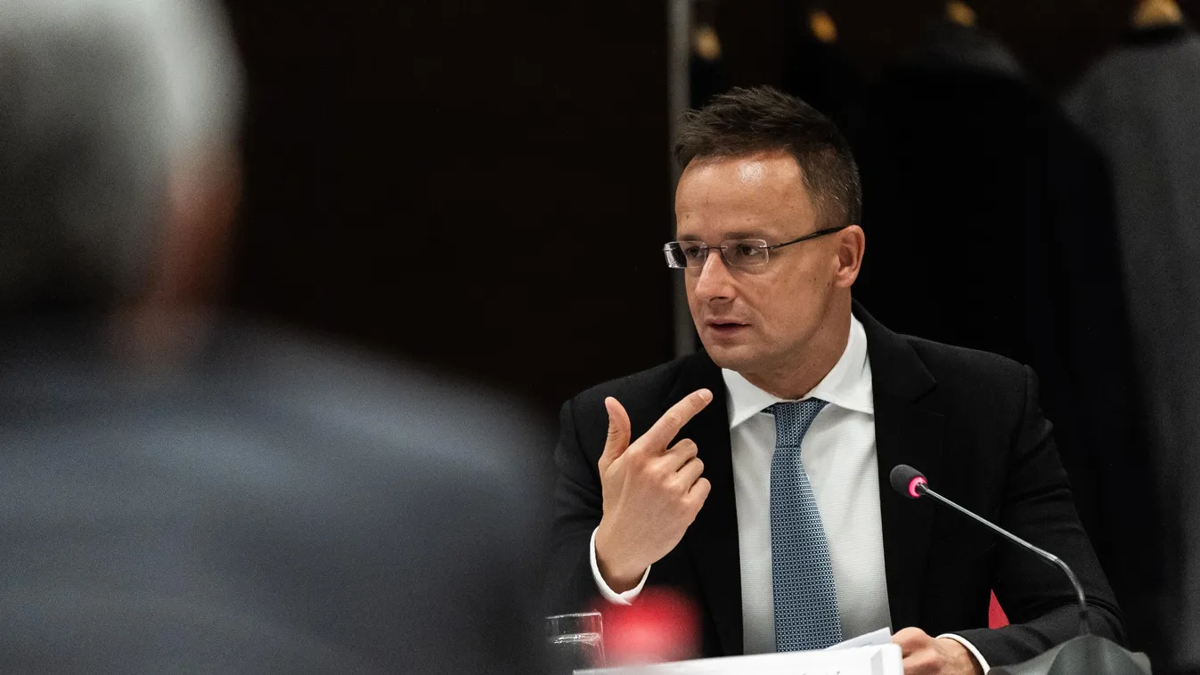 Szijjártó elmondta, lesznek-e korlátozások Magyarországon