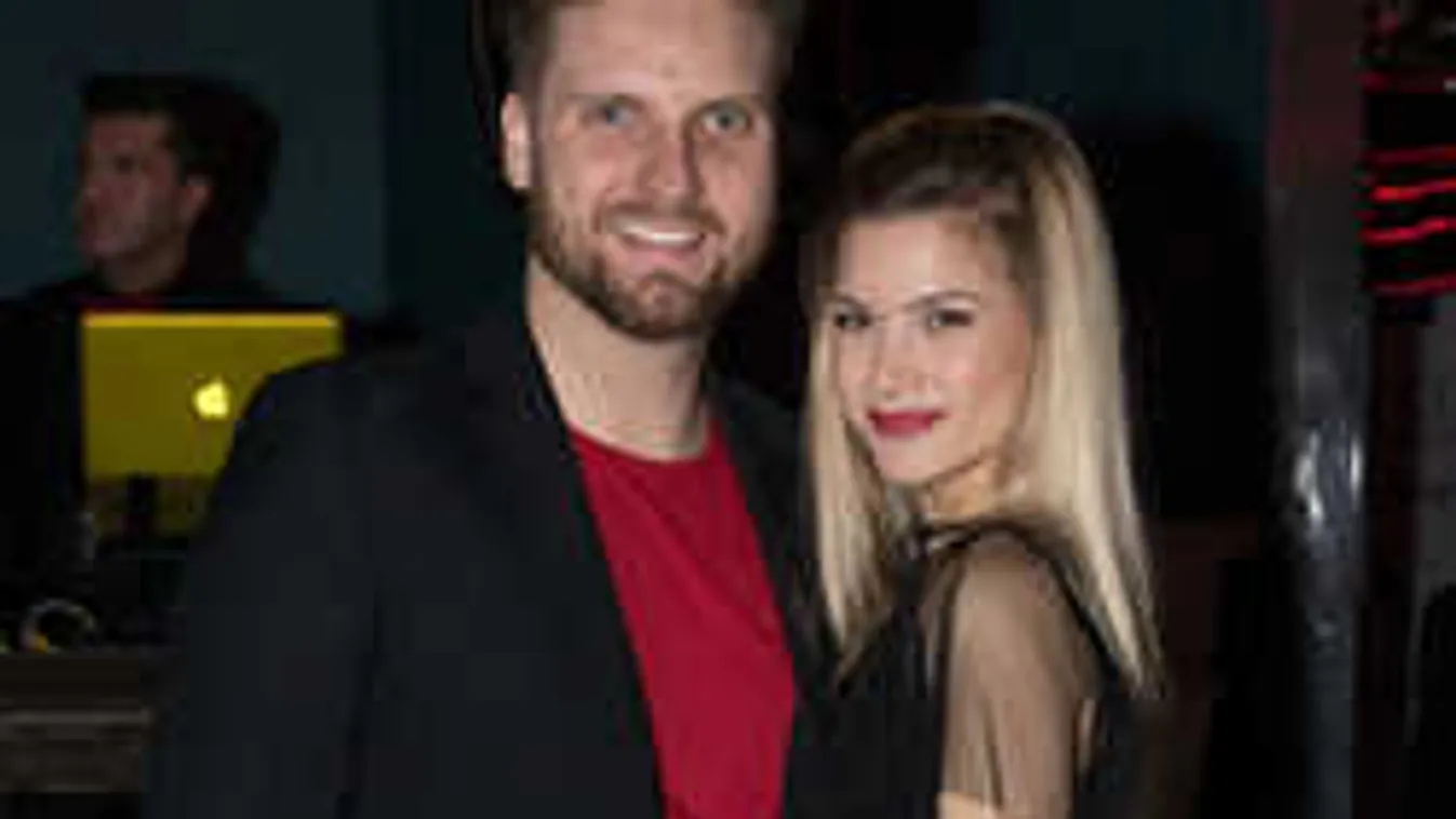 Megható, gyerekeken segít Weisz Fanni és férje