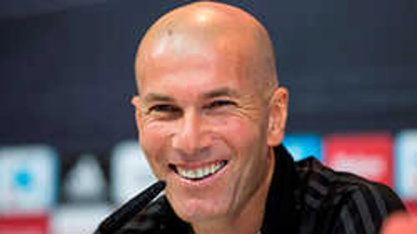 Nem hiszünk a szemünknek, még mindig varázsol a labdával Zidane - videó