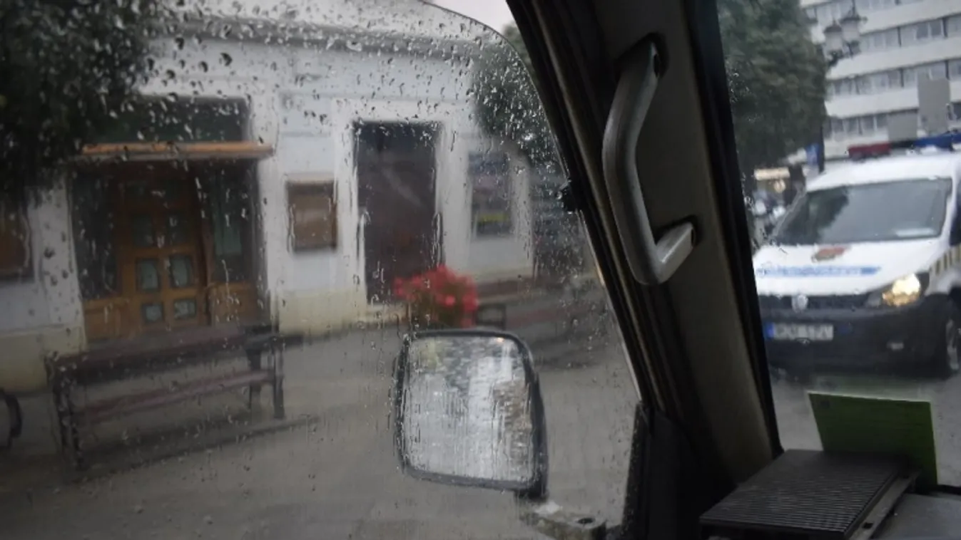 Tolatás közben elgázolta a 82 éves nagymamát a teherautós Győrben – Fotó