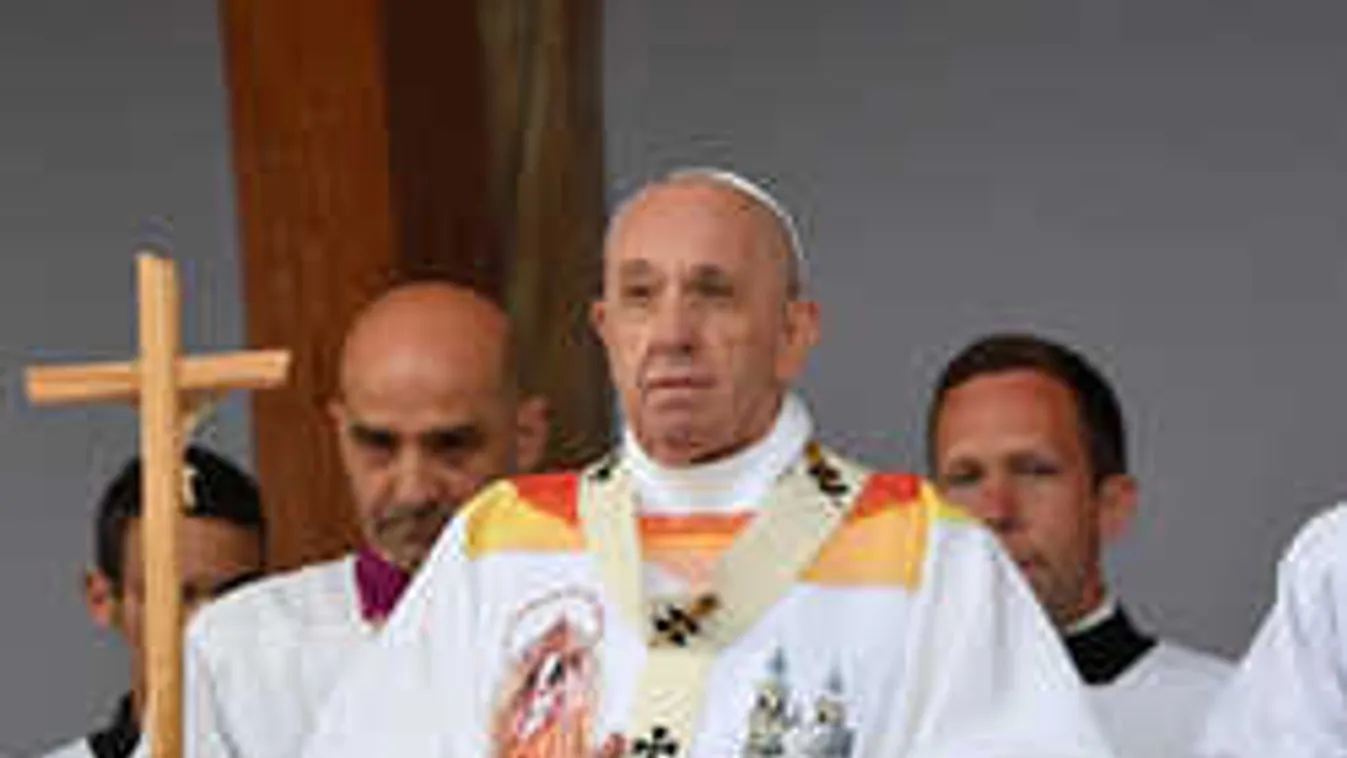 Változtat az imán a pápa: Ezt gondolják a magyar sztárok