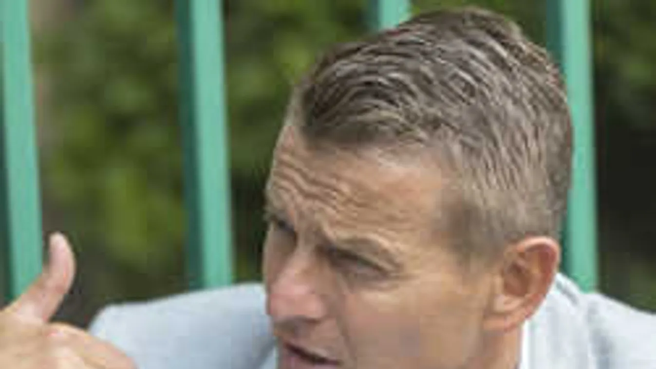 Életet mentett Rékasi Károly, mégis kiakadt