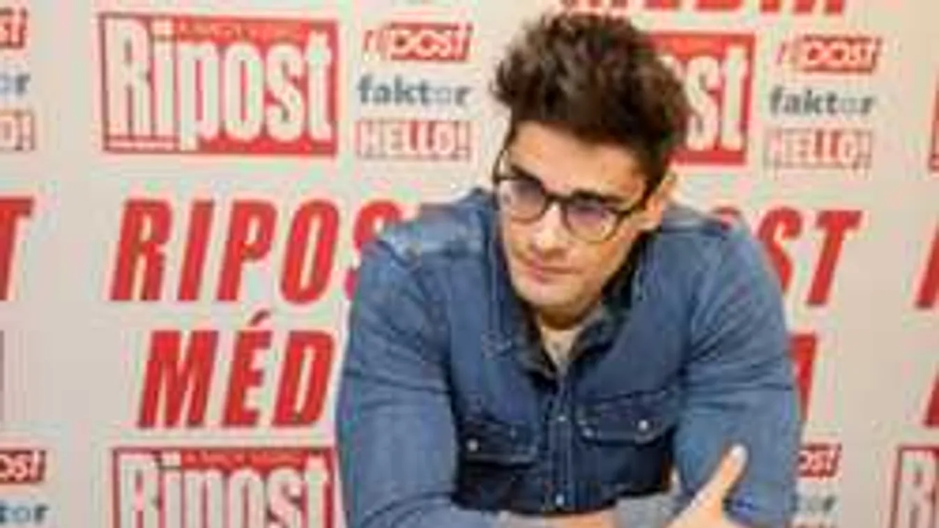 Komoly fájdalmakkal küzd: betegségéről vallott a magyar énekes