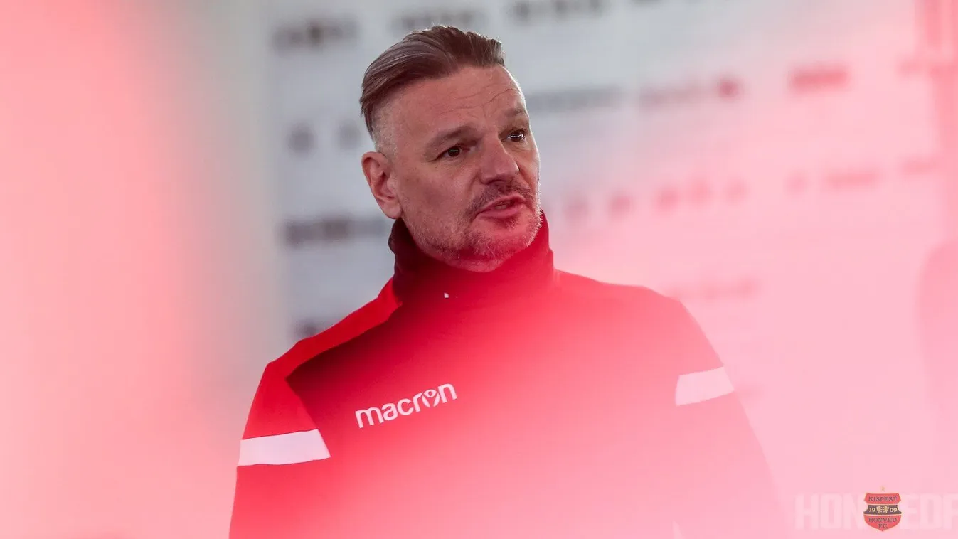 Horváth Ferenc: új munka, új frizura