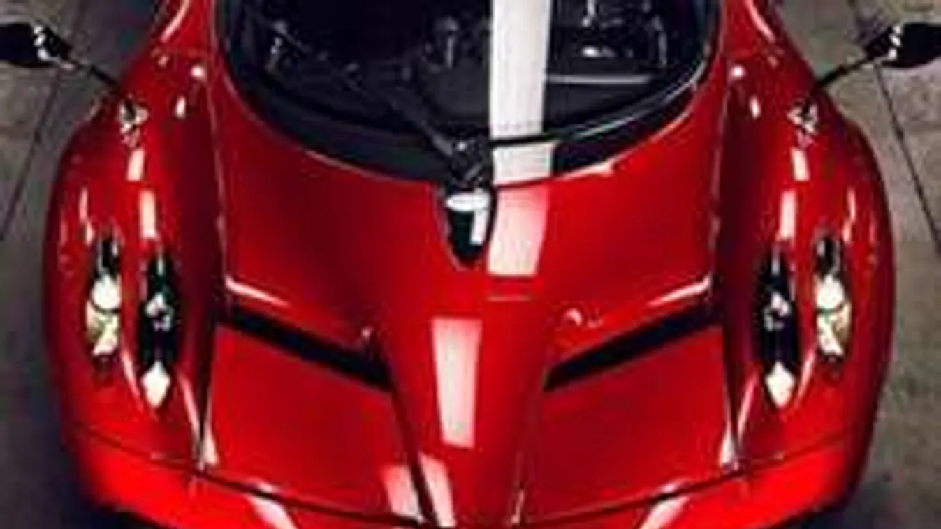 Pofátlan parkolás a budai luxusnegyedben, az önkormányzat előtt!