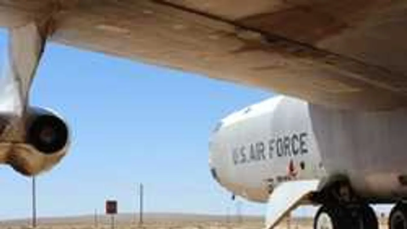 Háború lesz? Minden repülőgép kerülje el a kelet-mediterrán légteret!