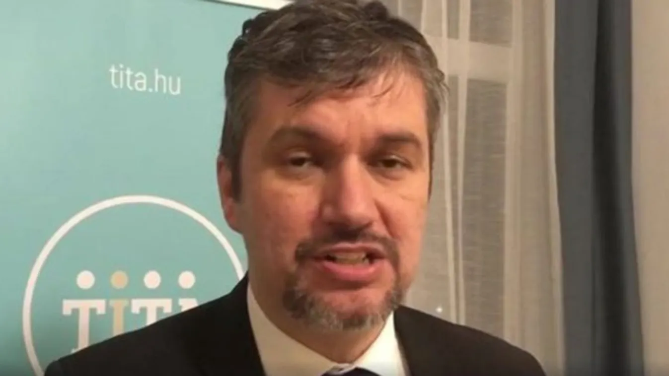 Egymillió forintra büntette Hadházyt az adatvédelmi hatóság